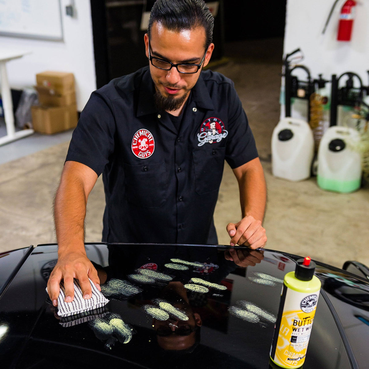 14 items 112 fl. oz Car Care Kit E939655