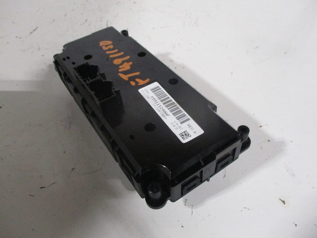 Dual Zone AC Heater Control F979006
