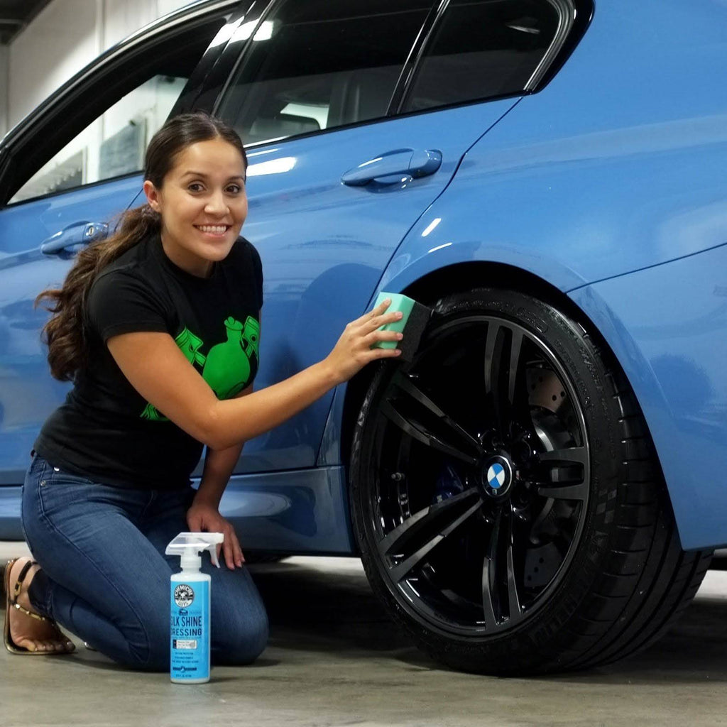 14 items 112 fl. oz Car Care Kit E939655