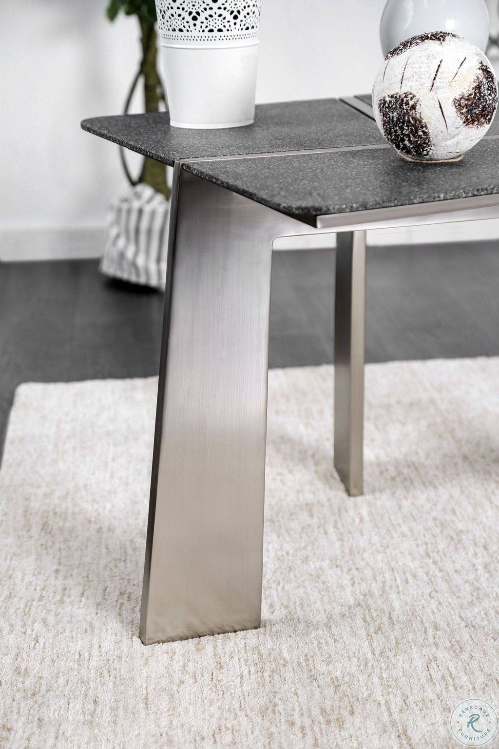 End Table O74218