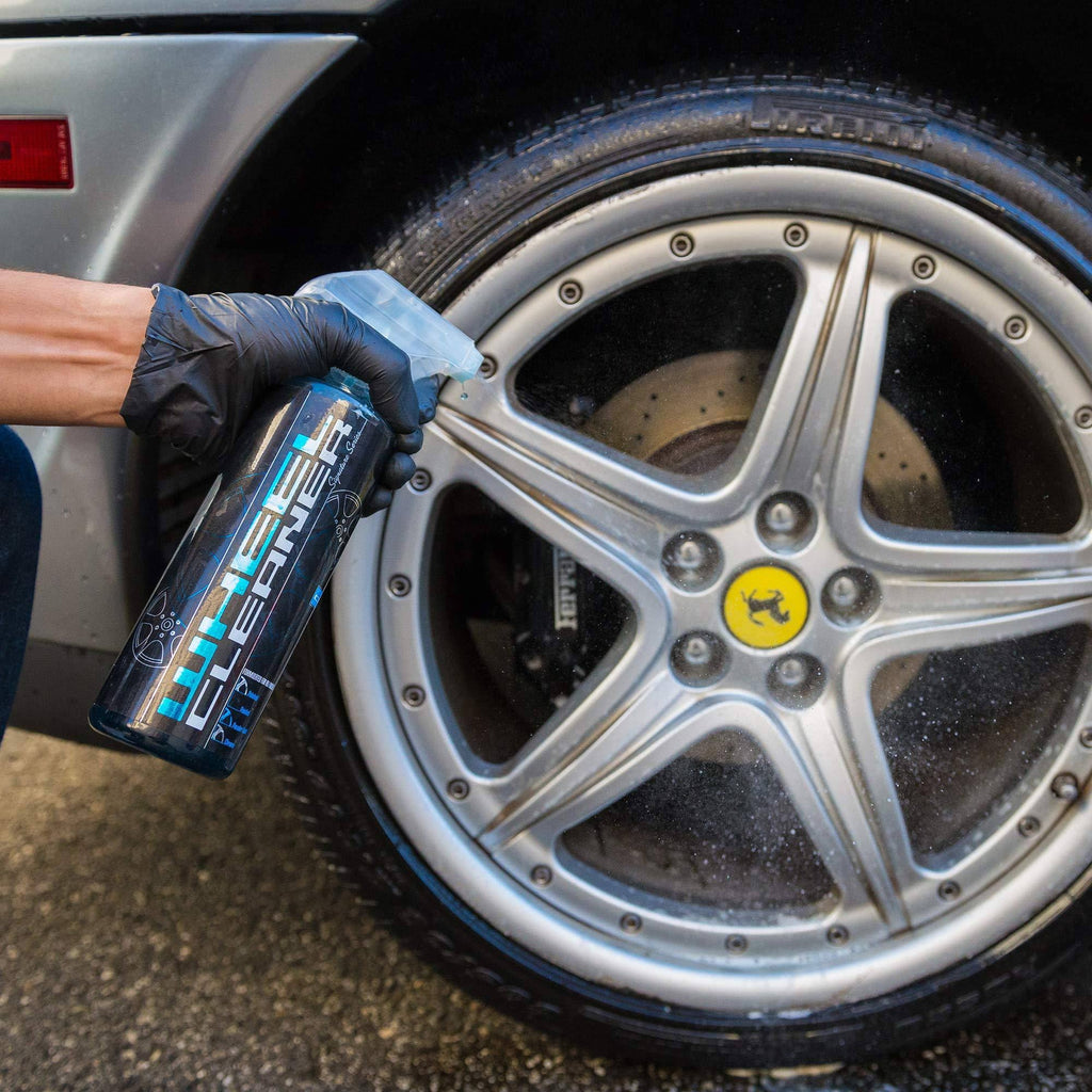 14 items 112 fl. oz Car Care Kit E939655