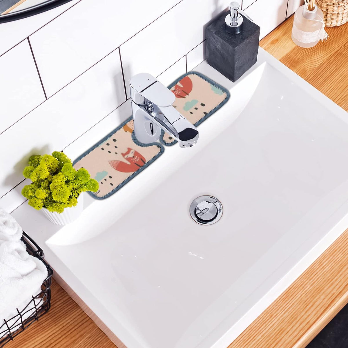 3PCS Microfiber Sink Splash Guard Drip Catcher Q681765