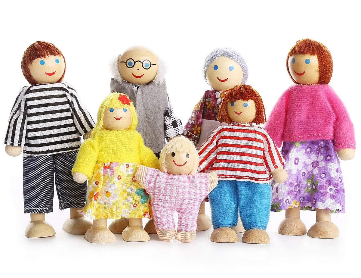 Wooden Dolls Playset Set of 7-Piece E38473