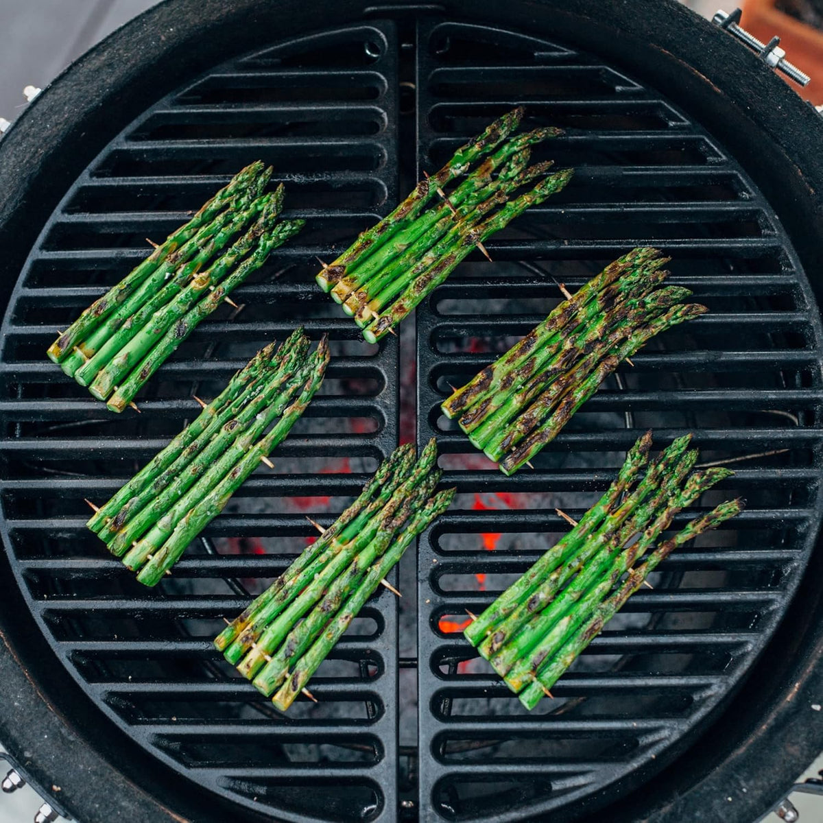 Kamado Joe Classic Joe Half Moon Cast Iron Cooking Grate + Reversible Griddle Bundle Q8767