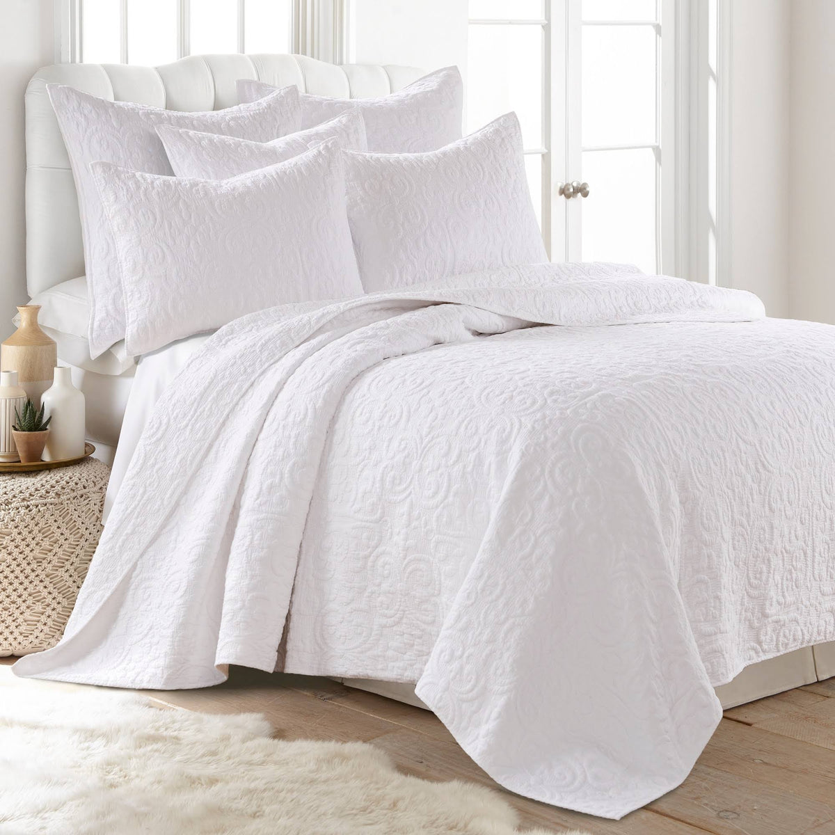 White Reversible King Quilt K9274